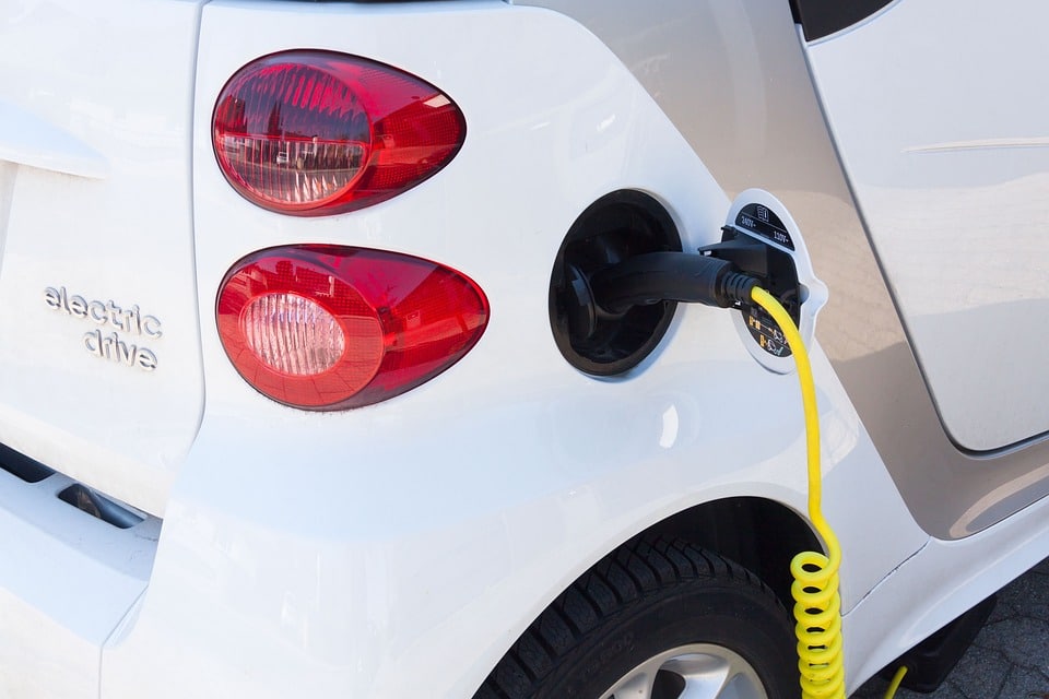 Prime à la conversion et bonus écologique : les aides officielles mises en place pour l’achat de véhicule électrique